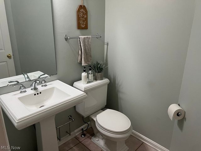 2374 Glenwood Lane, Avon, OH 44011