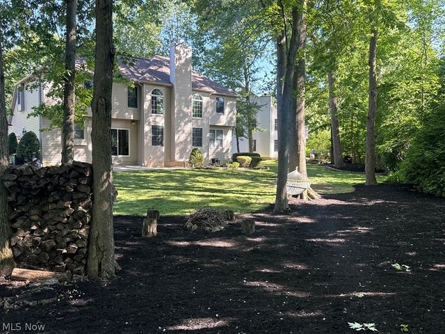 2374 Glenwood Lane, Avon, OH 44011