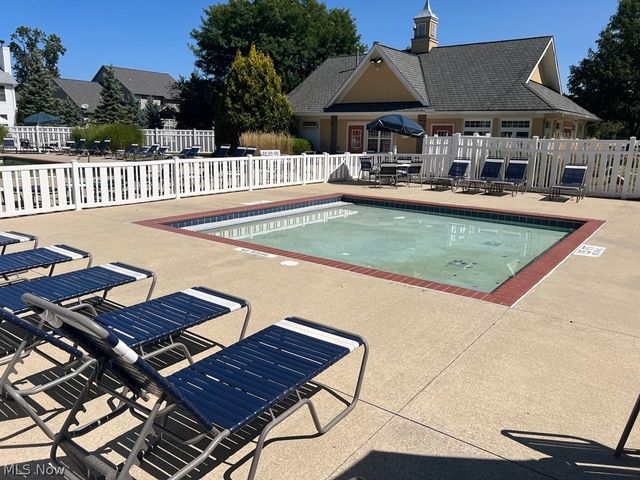 2374 Glenwood Lane, Avon, OH 44011