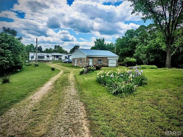 300 Russell Street A & B, Sullivan, MO 63080