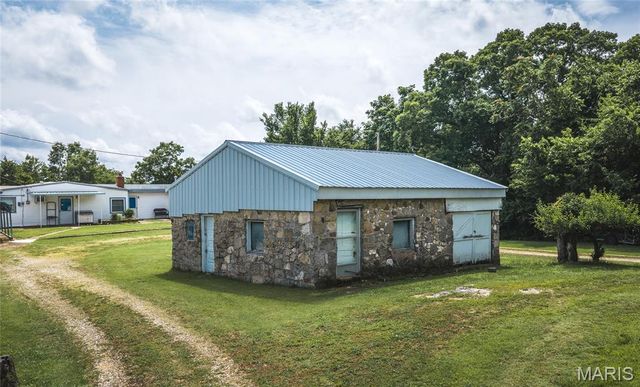 300 Russell Street A & B, Sullivan, MO 63080