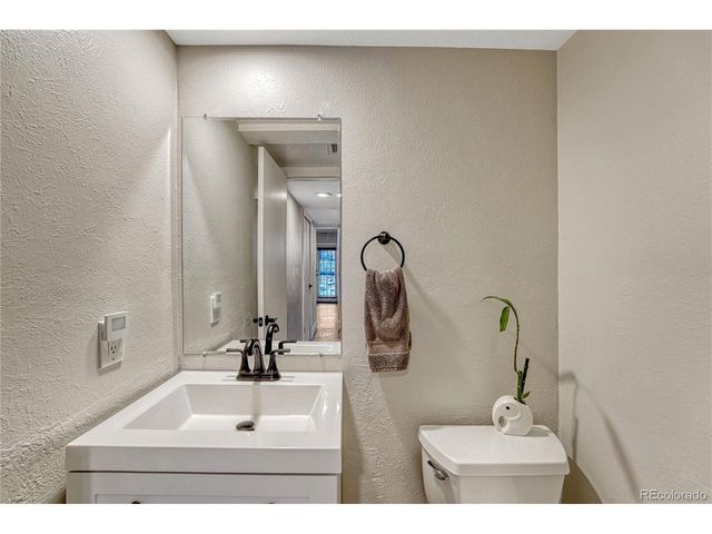 17013 E Berry Pl, Centennial, CO 80015