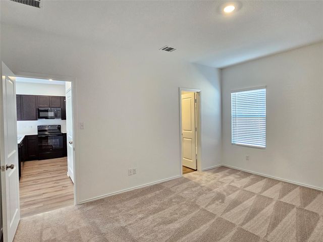 418 Paddlefish LN, Bastrop, TX 78602