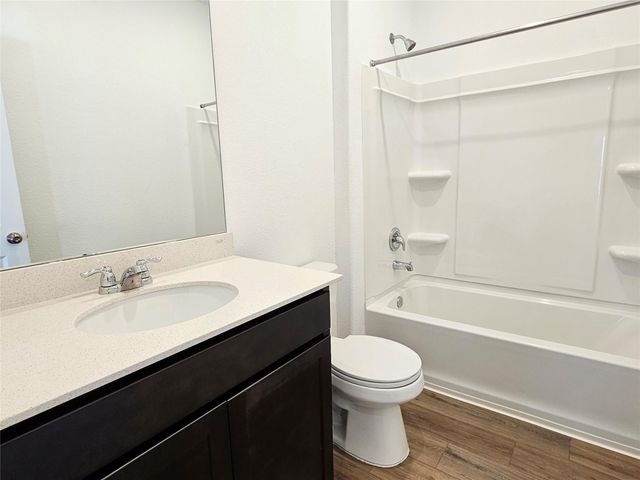 418 Paddlefish LN, Bastrop, TX 78602