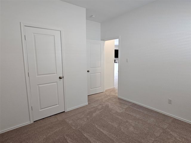 418 Paddlefish LN, Bastrop, TX 78602