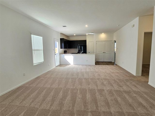 418 Paddlefish LN, Bastrop, TX 78602