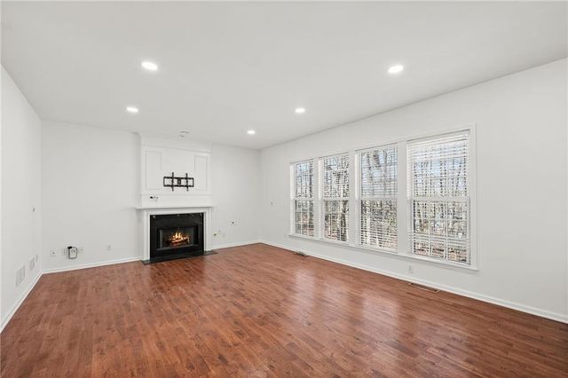 5157 Wellisford Court, Suwanee, GA 30024