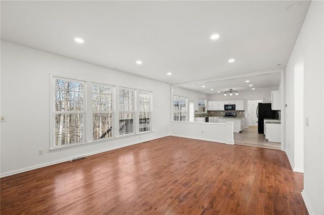 5157 Wellisford Court, Suwanee, GA 30024