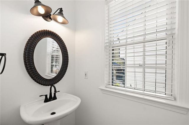 5157 Wellisford Court, Suwanee, GA 30024