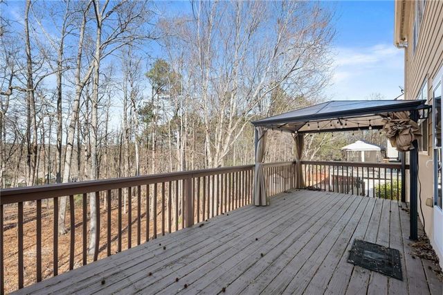 5157 Wellisford Court, Suwanee, GA 30024