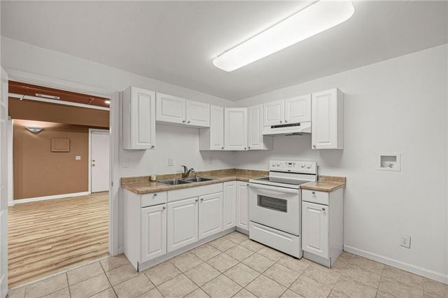 5157 Wellisford Court, Suwanee, GA 30024