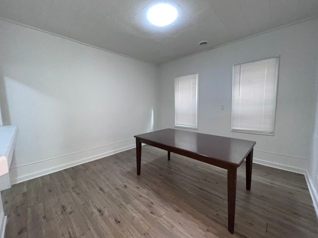 8919 S Muskegon Avenue 2F, Chicago, IL 60617