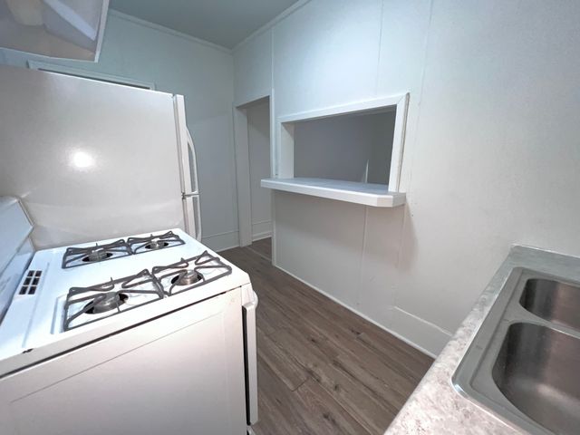 8919 S Muskegon Avenue 2F, Chicago, IL 60617