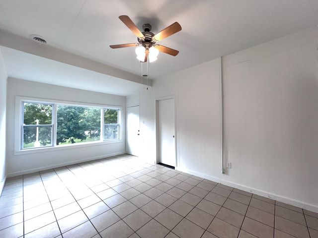 8919 S Muskegon Avenue 2F, Chicago, IL 60617