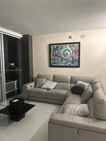 92 SW 3rd St 3703, Miami, FL 33130