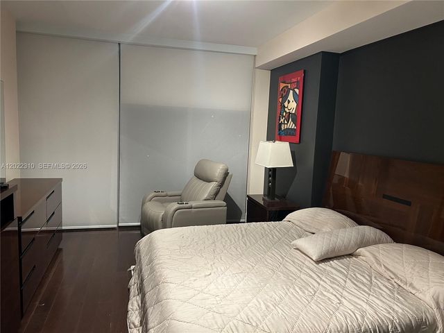 92 SW 3rd St 3703, Miami, FL 33130