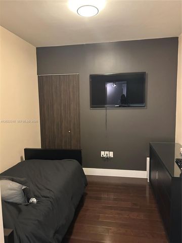 92 SW 3rd St 3703, Miami, FL 33130