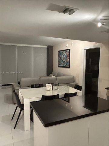 92 SW 3rd St 3703, Miami, FL 33130