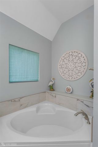 202 Woodcrest Drive, Stonewall, LA 71078