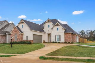 202 Woodcrest Drive, Stonewall, LA 71078