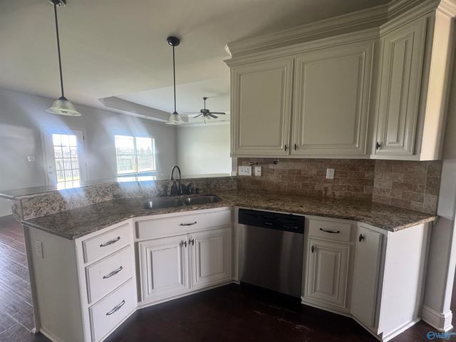 185 Jimmy Fisk Road, Hazel Green, AL 35750