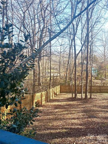 3412 Armitage Drive, Charlotte, NC 28269