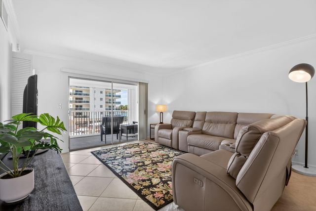 1166 Hillsboro Mile Hillsboro Mile 26, Hillsboro Beach, FL 33062