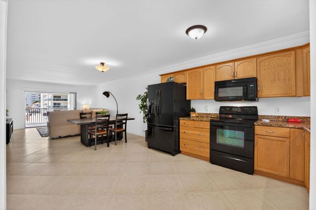 1166 Hillsboro Mile Hillsboro Mile 26, Hillsboro Beach, FL 33062