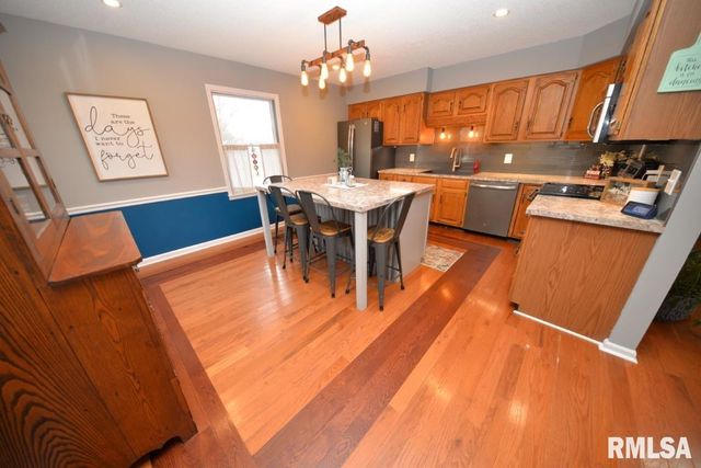 824 McCauley Lane, Mt Vernon, IL 62864