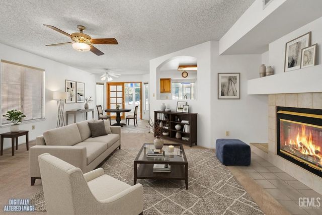 7900 Fallen Pine Way, Bakersfield, CA 93313