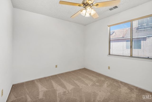7900 Fallen Pine Way, Bakersfield, CA 93313