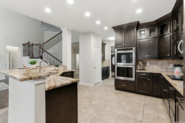 922 Desert Blf, San Antonio, TX 78258