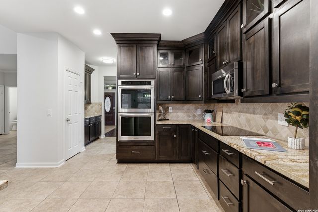 922 Desert Blf, San Antonio, TX 78258