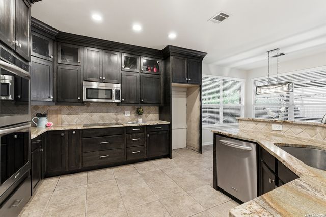 922 Desert Blf, San Antonio, TX 78258