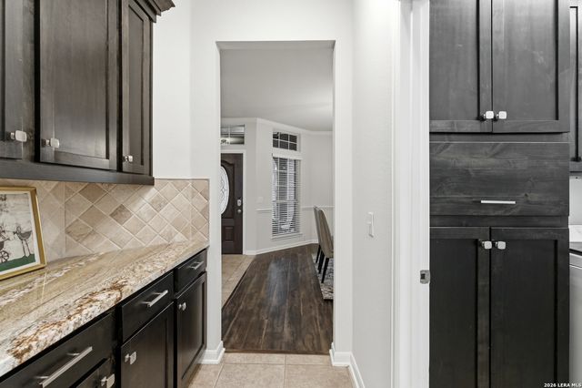 922 Desert Blf, San Antonio, TX 78258