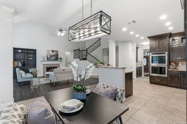 922 Desert Blf, San Antonio, TX 78258