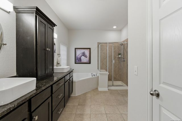 922 Desert Blf, San Antonio, TX 78258