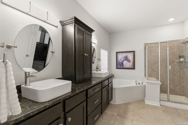 922 Desert Blf, San Antonio, TX 78258