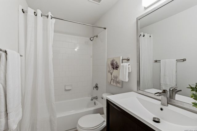922 Desert Blf, San Antonio, TX 78258