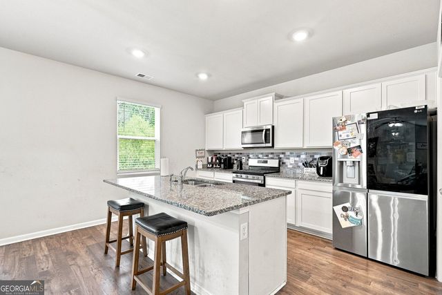 154 Silver Birch Pass, Newnan, GA 30265