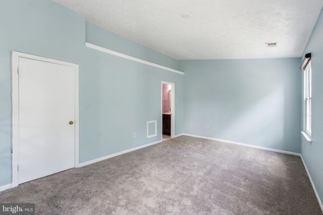 10703 CAMPUS WAY S, Upper Marlboro, MD 20774