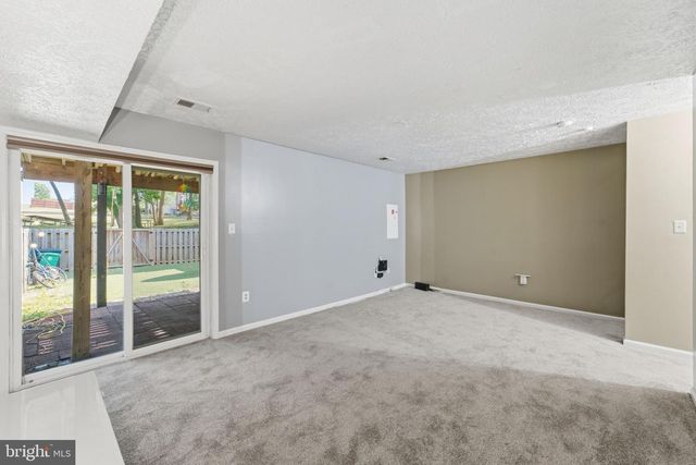 10703 CAMPUS WAY S, Upper Marlboro, MD 20774