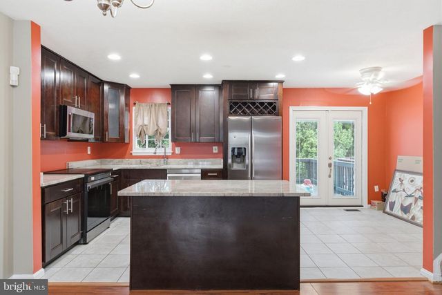 10703 CAMPUS WAY S, Upper Marlboro, MD 20774