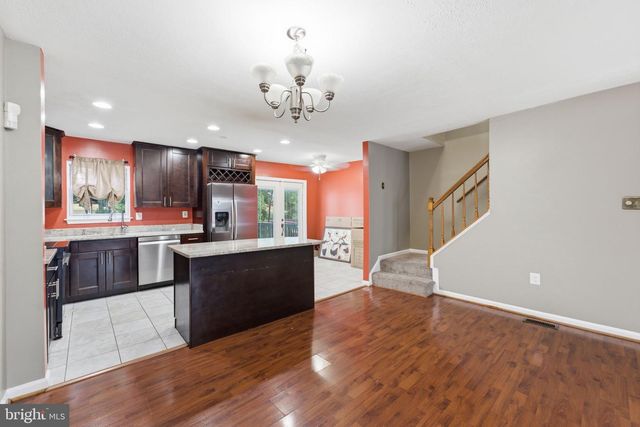 10703 CAMPUS WAY S, Upper Marlboro, MD 20774