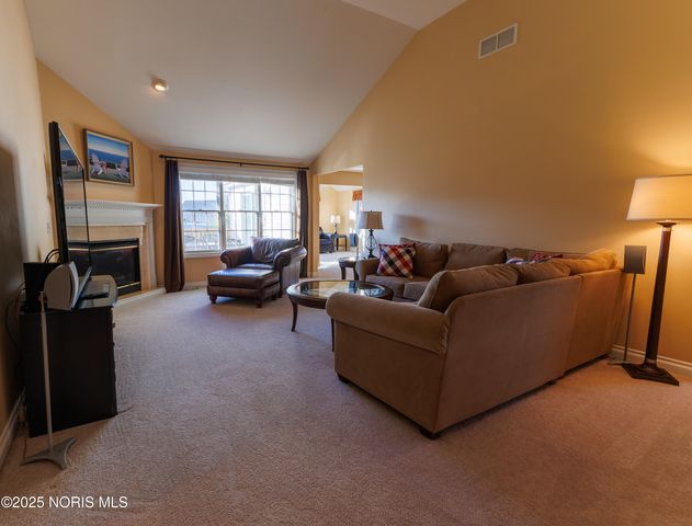 10979 S Lakes Drive, Perrysburg, OH 43551