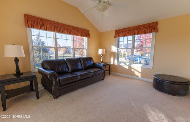 10979 S Lakes Drive, Perrysburg, OH 43551