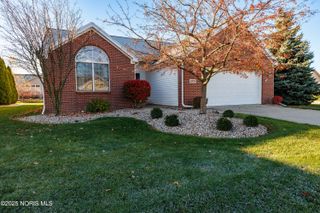 10979 S Lakes Drive, Perrysburg, OH 43551