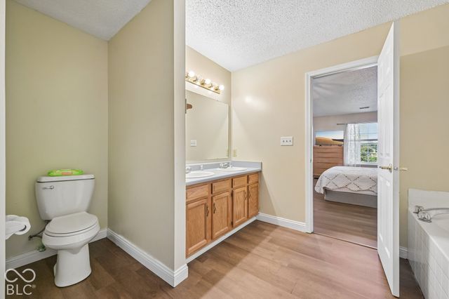 6041 Denise Drive, Indianapolis, IN 46221