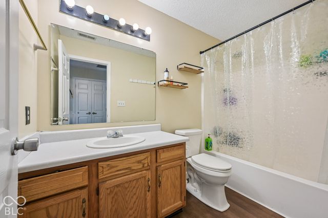 6041 Denise Drive, Indianapolis, IN 46221