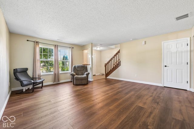 6041 Denise Drive, Indianapolis, IN 46221